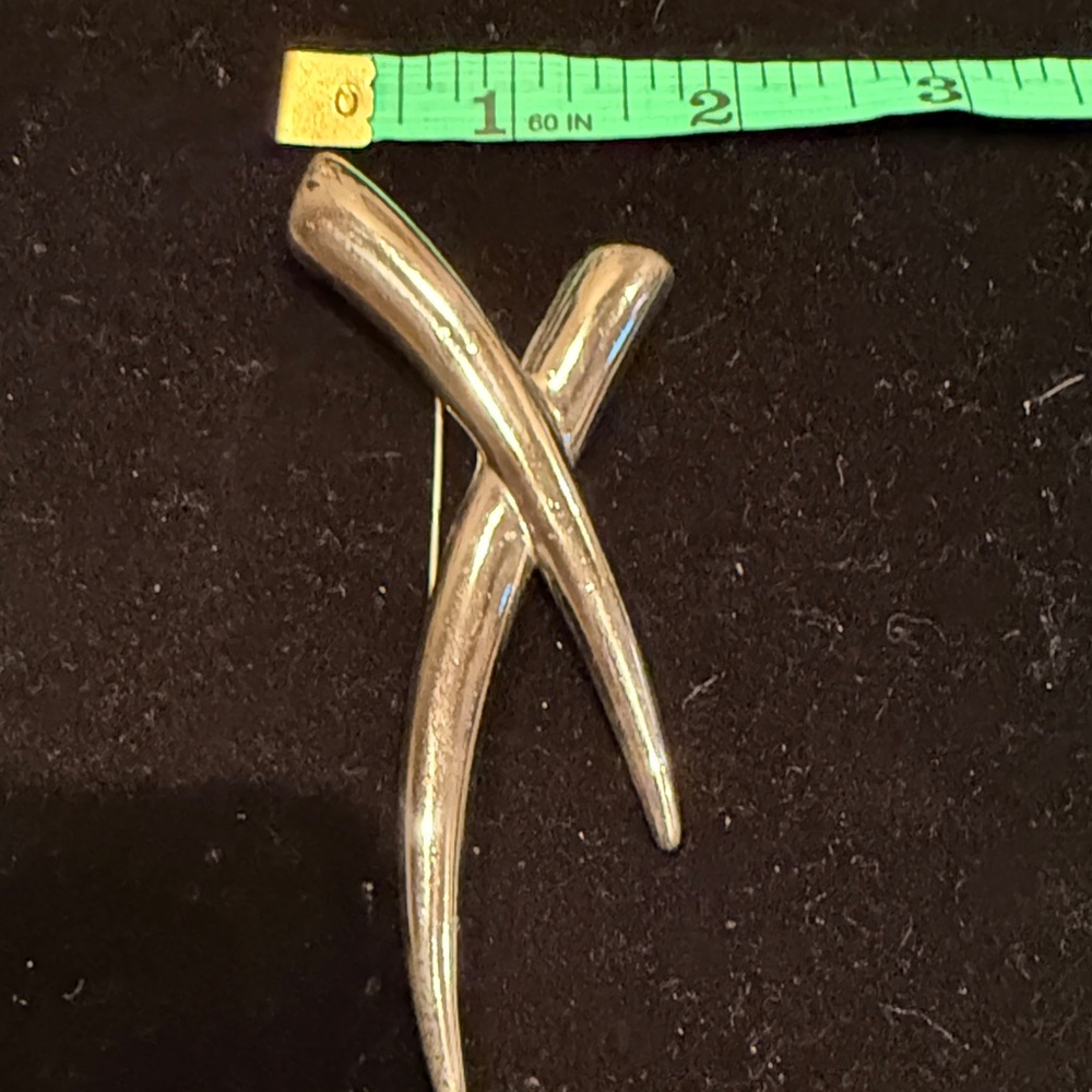 Silver Crossed Brooch - Picture 5 of 5